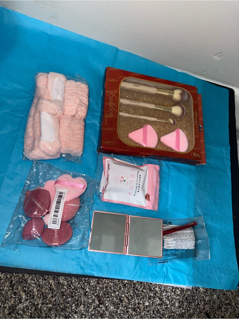 Golden Pink Makeup Brush and Sponge Gift Set - perfect gift box